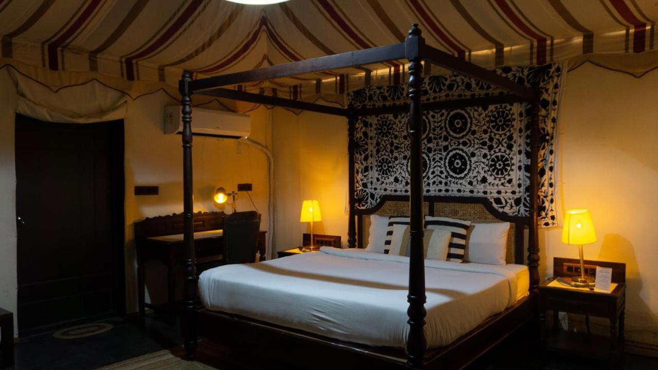 16 Bedouin Hotell Hosūr Eksteriør bilde