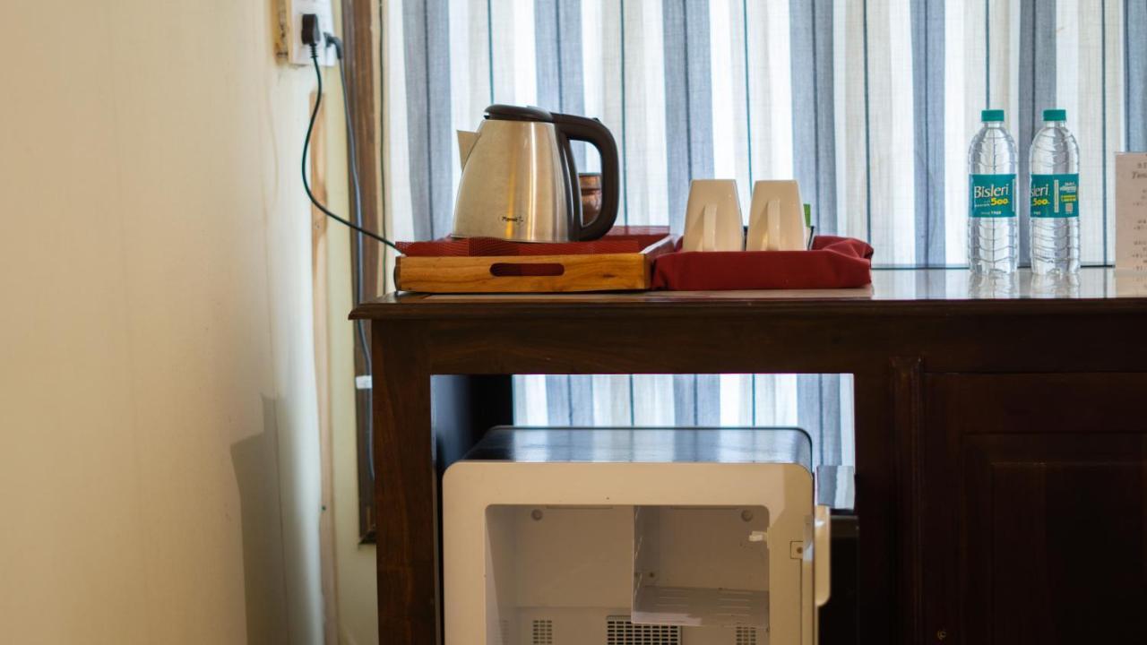 16 Bedouin Hotell Hosūr Eksteriør bilde
